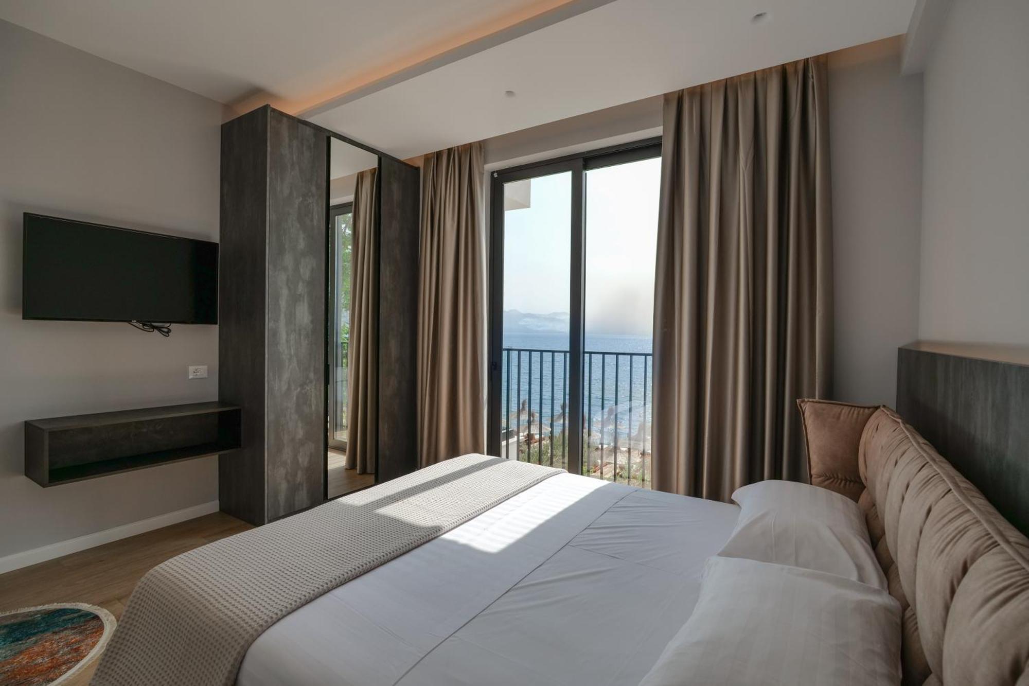 Daed Luxury Residence Sarande Exterior photo